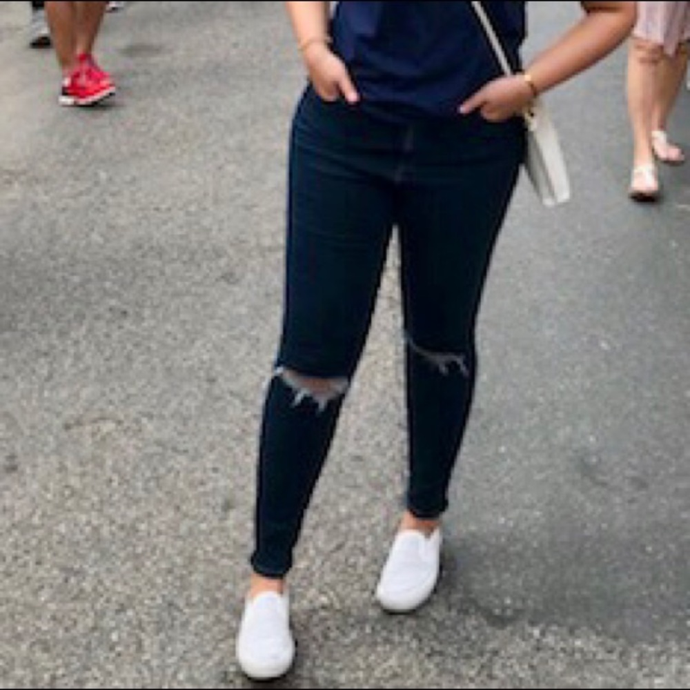 Dark Wash Ripped Skinny Jeans